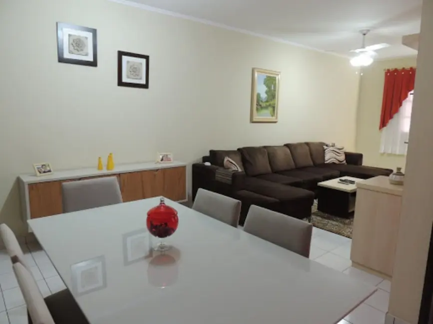 Foto 4 de Casa com 2 quartos à venda, 204m2 em Vila Cecília Maria, Santo Andre - SP