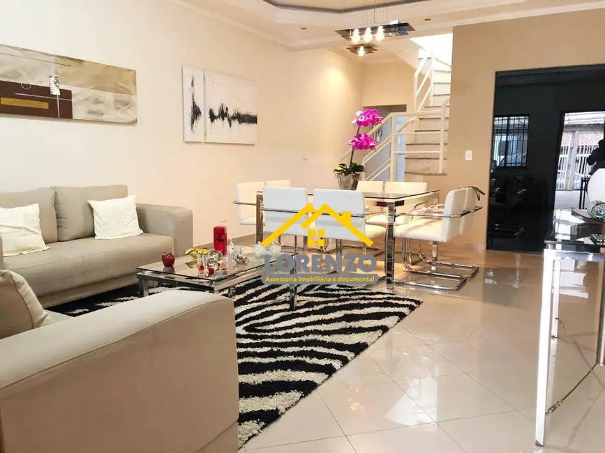 Foto 1 de Sobrado com 3 quartos à venda, 140m2 em Santo Andre - SP