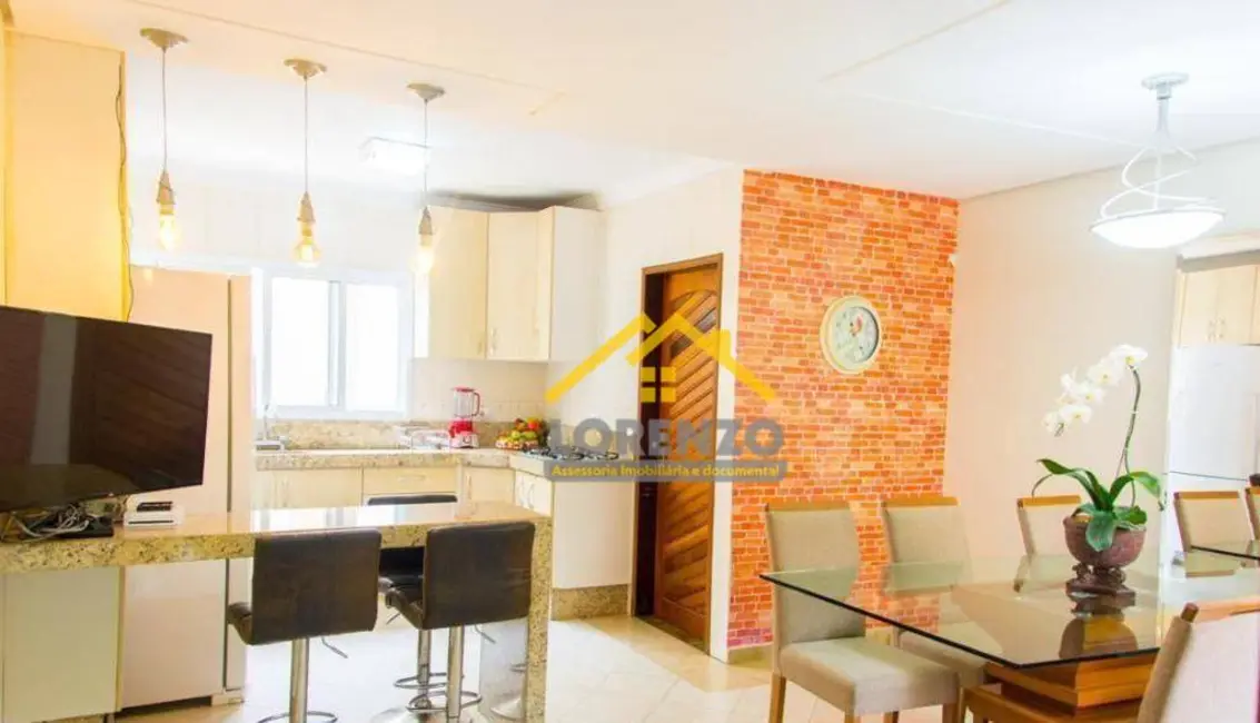 Foto 2 de Sobrado com 3 quartos à venda, 121m2 em Vila Scarpelli, Santo Andre - SP