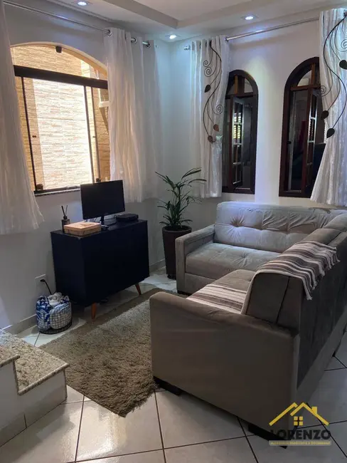 Sobrado com 3 quartos à venda, 125m2 em Sao Bernardo Do Campo - SP - imagem 4 Foto 4 de Sobrado com 3 quartos à venda, 125m2 em Sao Bernardo Do Campo - SP