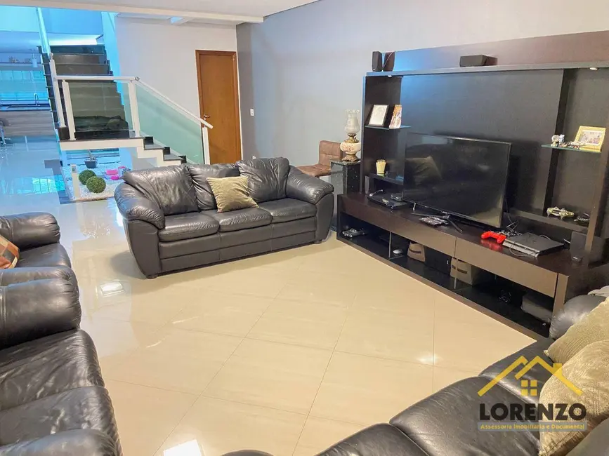 Foto 1 de Sobrado com 3 quartos à venda, 155m2 em Vila Pinheirinho, Santo Andre - SP