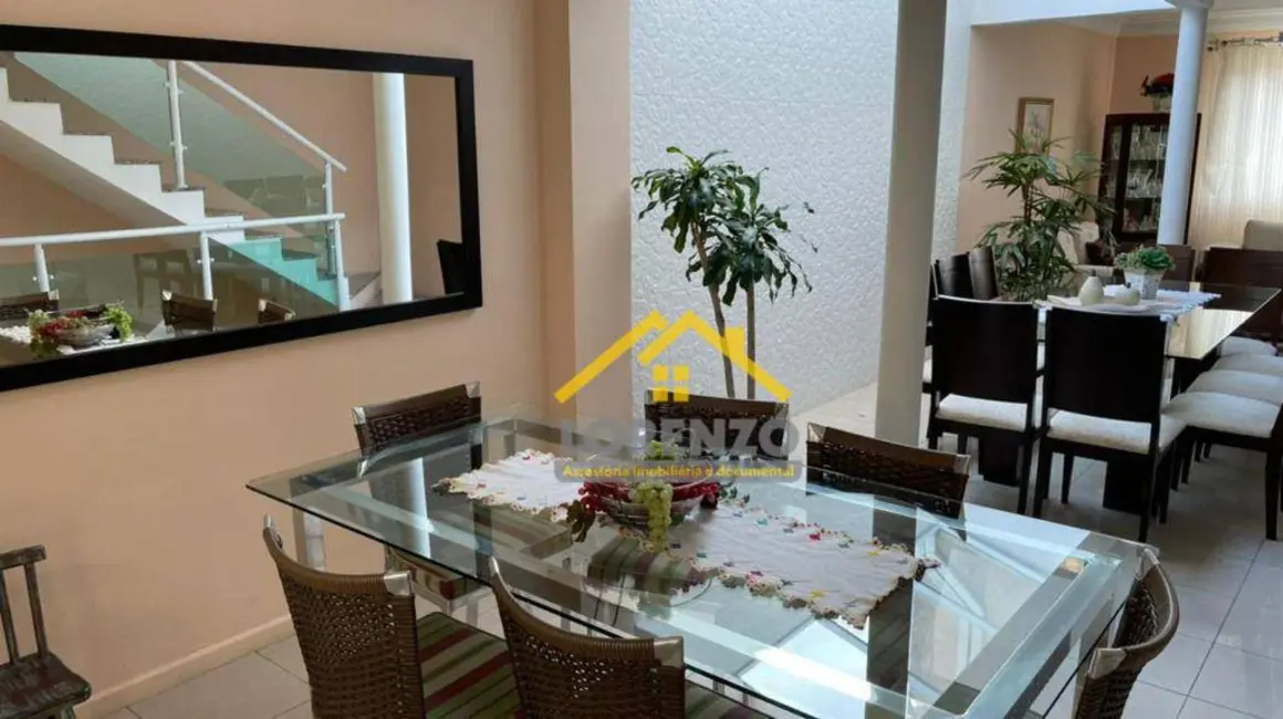Foto 3 de Sobrado com 3 quartos à venda, 198m2 em Jardim Paraíso, Santo Andre - SP