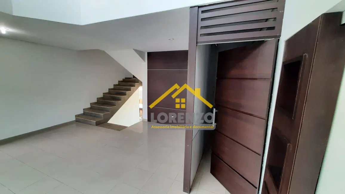 Foto 5 de Sobrado com 5 quartos à venda, 250m2 em Santa Maria, Santo Andre - SP