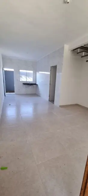 Foto 6 de Sobrado com 2 quartos à venda, 74m2 em Mongagua - SP
