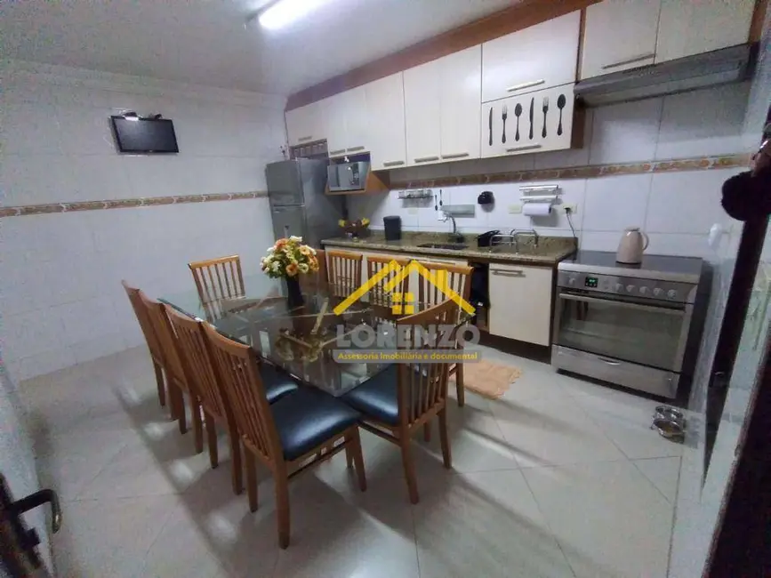 Foto 9 de Sobrado com 4 quartos à venda, 250m2 em Parque João Ramalho, Santo Andre - SP