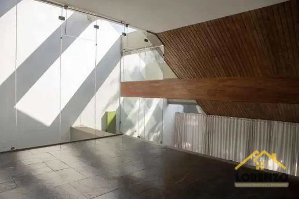 Sobrado com 4 quartos à venda e para alugar, 200m2 em Moema, São Paulo - SP - imagem 9 Foto 9 de Sobrado com 4 quartos à venda e para alugar, 200m2 em Moema, São Paulo - SP