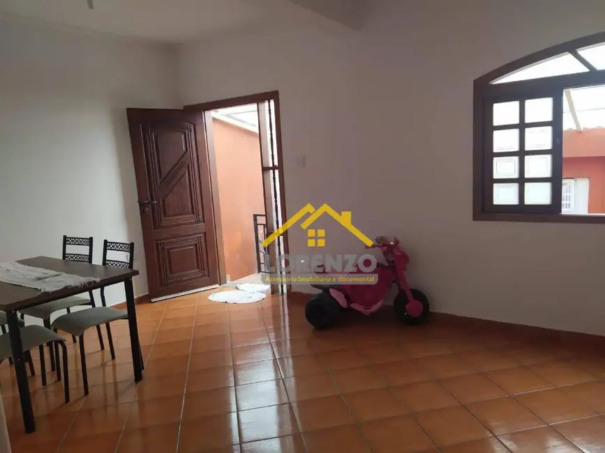 Foto 4 de Casa com 5 quartos à venda, 250m2 em Jardim Paraíso, Santo Andre - SP