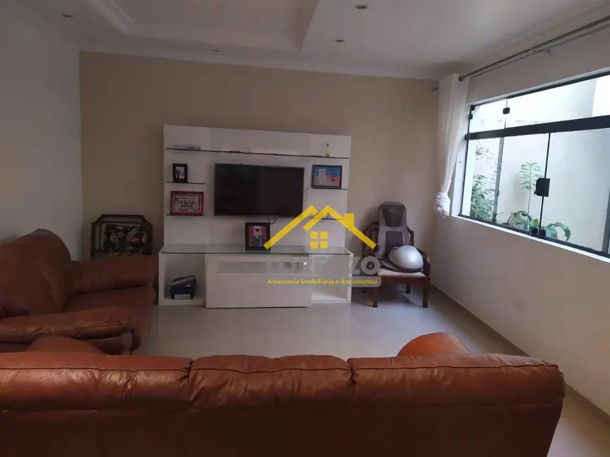 Foto 2 de Casa com 5 quartos à venda, 250m2 em Jardim Paraíso, Santo Andre - SP