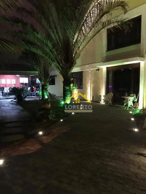 Foto 1 de Sobrado com 3 quartos à venda, 654m2 em Vila Gilda, Santo Andre - SP