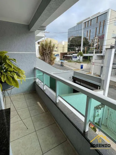 Foto 3 de Sobrado com 3 quartos à venda, 250m2 em Vila Assunção, Santo Andre - SP