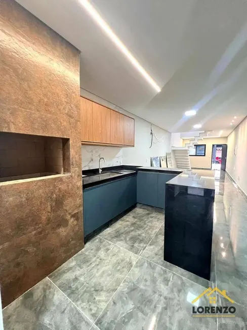 Foto 1 de Sobrado com 3 quartos à venda, 125m2 em Parque Oratório, Santo Andre - SP