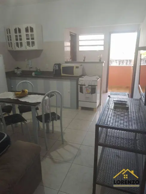 Foto 1 de Kitnet com 1 quarto à venda, 40m2 em Mongagua - SP