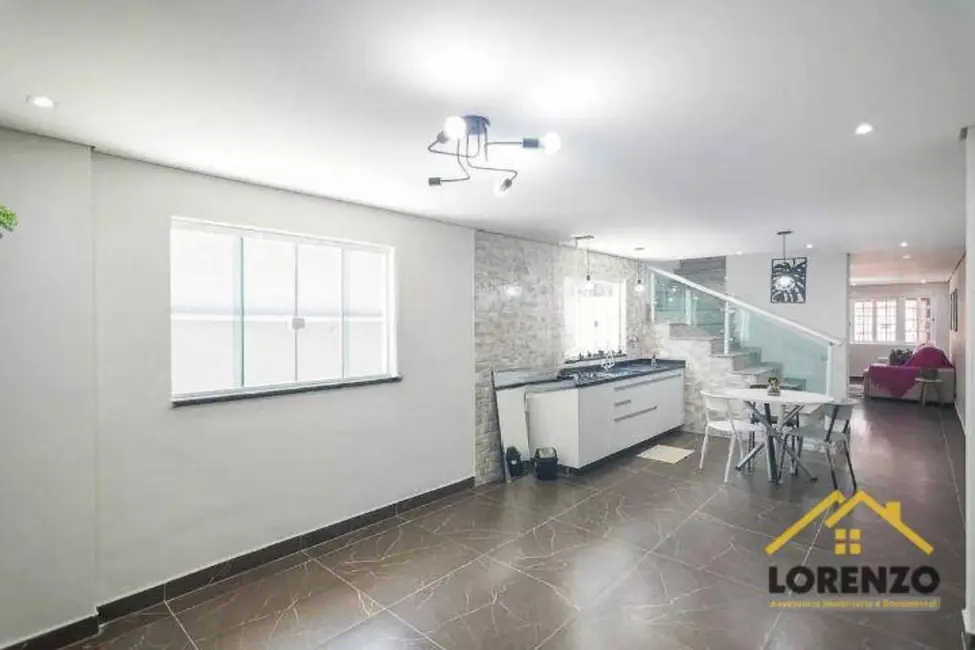 Sobrado com 4 quartos à venda, 174m2 em Vila Scarpelli, Santo Andre - SP - imagem 6 Foto 6 de Sobrado com 4 quartos à venda, 174m2 em Vila Scarpelli, Santo Andre - SP