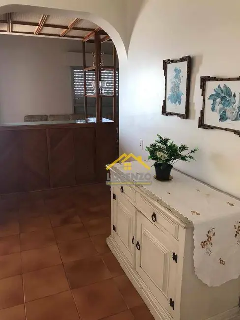 Apartamento com 3 quartos à venda, 176m2 em Guaruja - SP - imagem 8 Foto 8 de Apartamento com 3 quartos à venda, 176m2 em Guaruja - SP