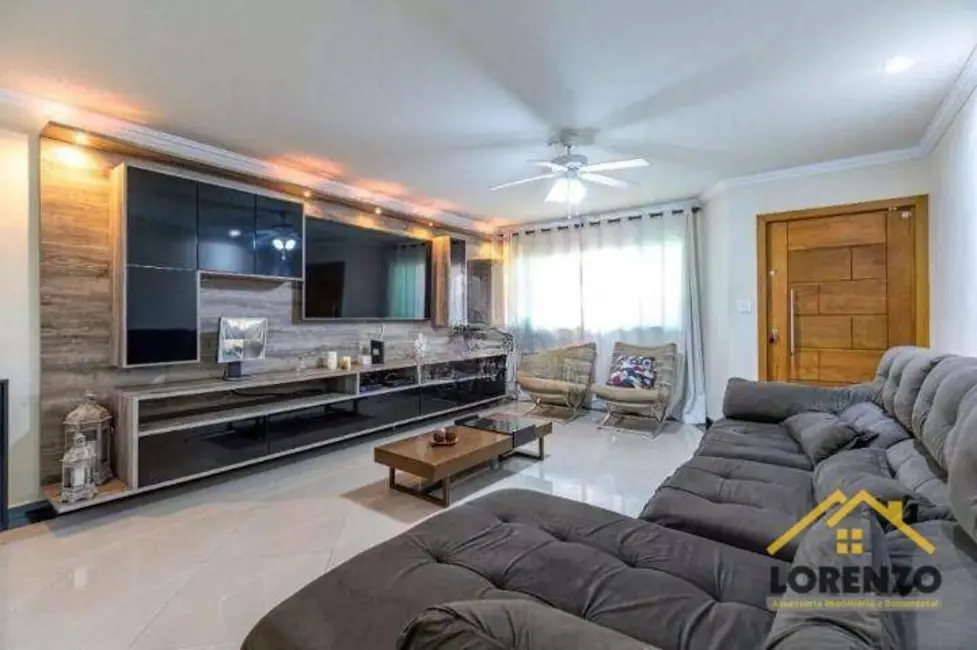 Sobrado com 4 quartos à venda, 185m2 em Parque das Nações, Santo Andre - SP - imagem 3 Foto 3 de Sobrado com 4 quartos à venda, 185m2 em Parque das Nações, Santo Andre - SP