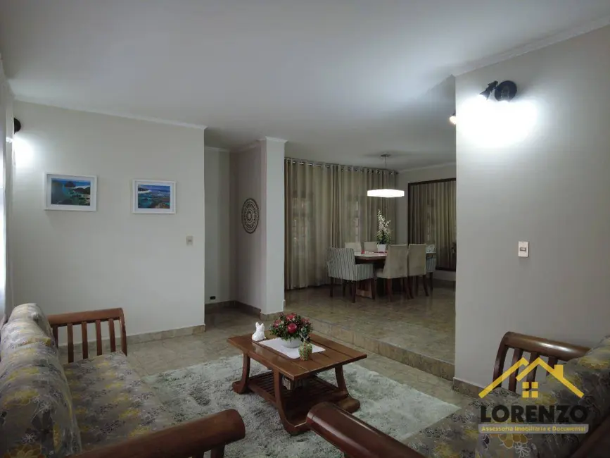 Foto 1 de Sobrado com 3 quartos à venda, 500m2 em Vila Lucinda, Santo Andre - SP