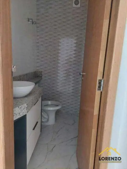 Sobrado com 3 quartos à venda, 180m2 em Vila Alzira, Santo Andre - SP - imagem 8 Foto 8 de Sobrado com 3 quartos à venda, 180m2 em Vila Alzira, Santo Andre - SP