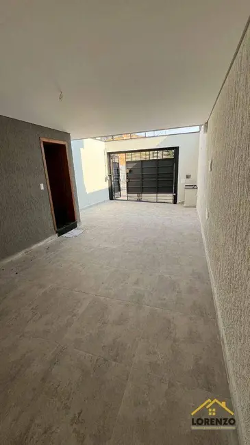 Casa com 3 quartos à venda, 104m2 em Jardim Santo Antônio, Santo Andre - SP - imagem 1 Foto 1 de Casa com 3 quartos à venda, 104m2 em Jardim Santo Antônio, Santo Andre - SP