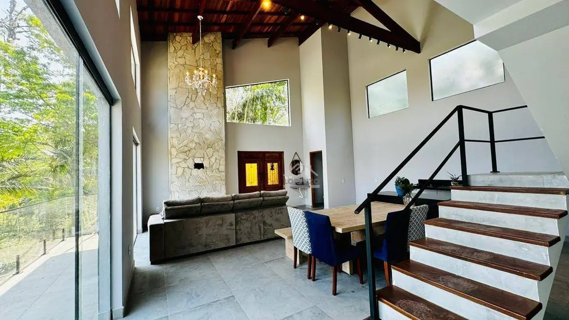 Foto 2 de Sobrado com 4 quartos à venda, 910m2 em Jardim Santo Antônio, Atibaia - SP