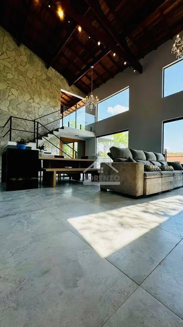 Foto 8 de Sobrado com 4 quartos à venda, 910m2 em Jardim Santo Antônio, Atibaia - SP