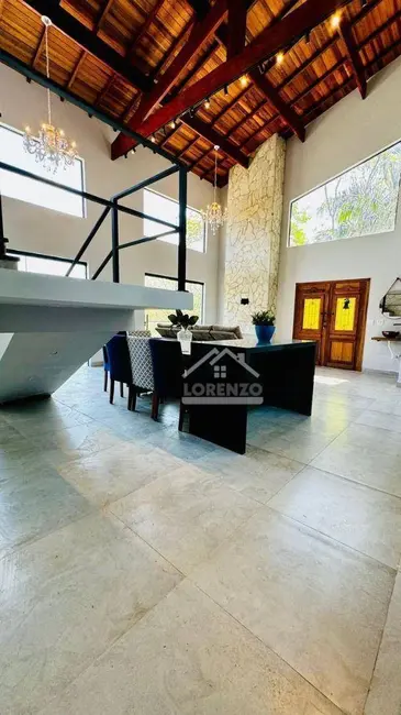 Foto 5 de Sobrado com 4 quartos à venda, 910m2 em Jardim Santo Antônio, Atibaia - SP