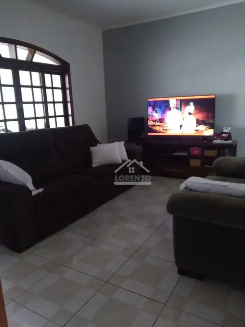 Foto 1 de Casa com 3 quartos à venda, 162m2 em Vila Scarpelli, Santo Andre - SP