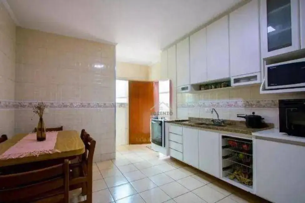 Foto 8 de Sobrado com 4 quartos à venda, 202m2 em Vila Assunção, Santo Andre - SP
