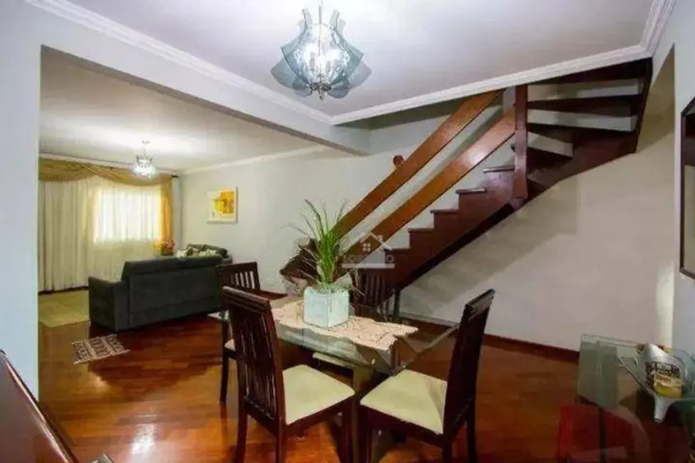 Foto 3 de Sobrado com 4 quartos à venda, 202m2 em Vila Assunção, Santo Andre - SP