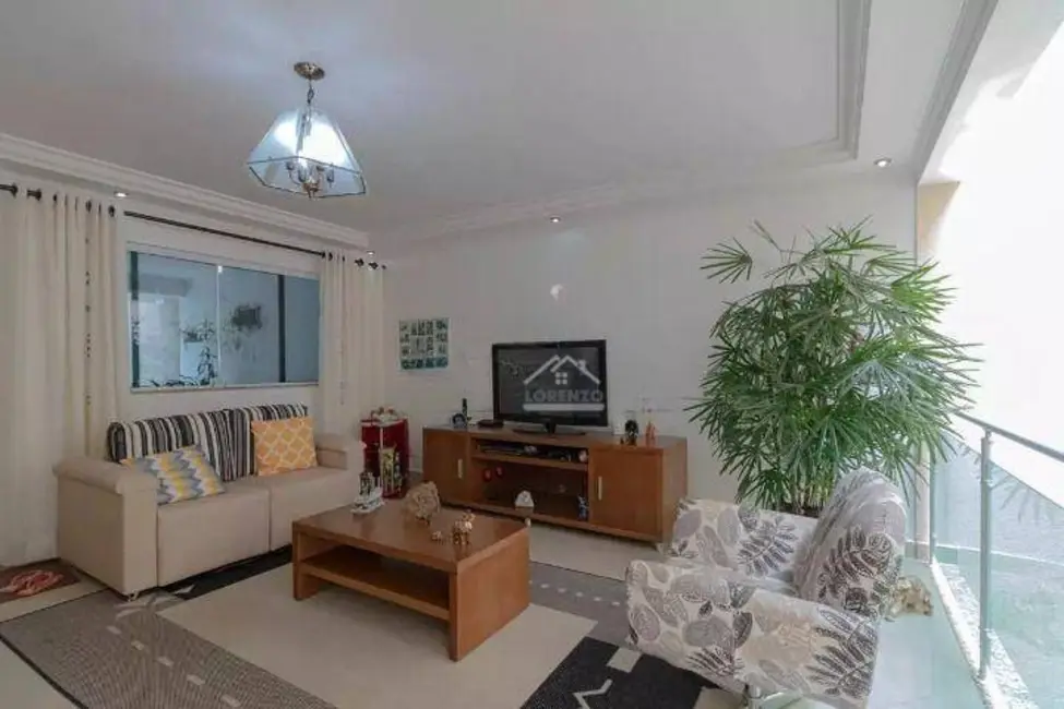 Foto 2 de Sobrado com 4 quartos à venda, 150m2 em Vila Eldízia, Santo Andre - SP