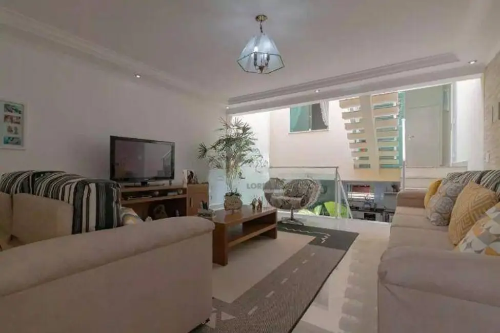 Foto 1 de Sobrado com 4 quartos à venda, 150m2 em Vila Eldízia, Santo Andre - SP