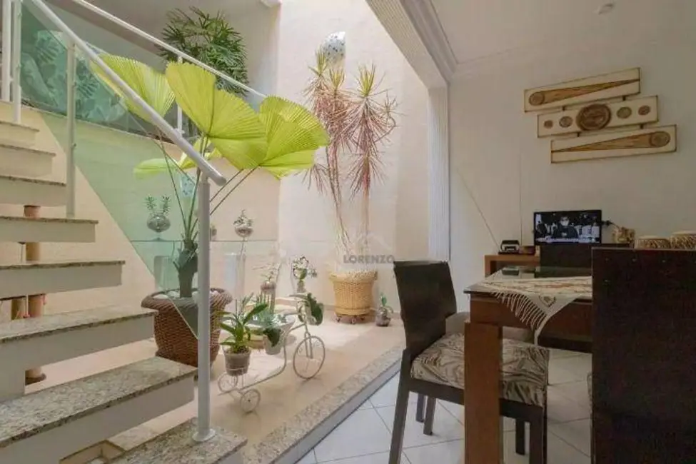 Foto 3 de Sobrado com 4 quartos à venda, 150m2 em Vila Eldízia, Santo Andre - SP