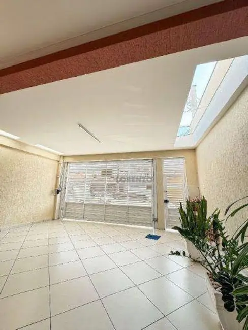 Foto 2 de Sobrado com 3 quartos à venda, 162m2 em Vila Scarpelli, Santo Andre - SP