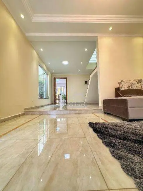 Foto 3 de Sobrado com 3 quartos à venda, 162m2 em Vila Scarpelli, Santo Andre - SP