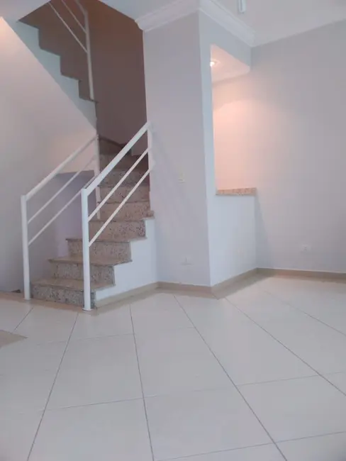 Sobrado com 3 quartos à venda, 134m2 em Vila Alice, Santo Andre - SP - imagem 9 Foto 9 de Sobrado com 3 quartos à venda, 134m2 em Vila Alice, Santo Andre - SP