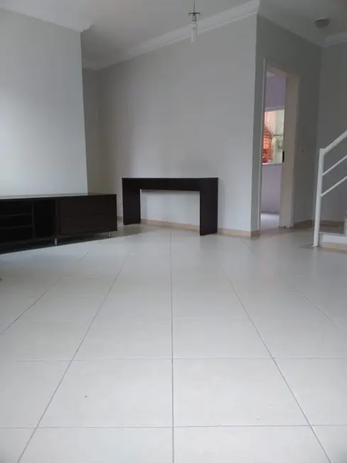 Foto 2 de Sobrado com 3 quartos à venda, 134m2 em Vila Alice, Santo Andre - SP