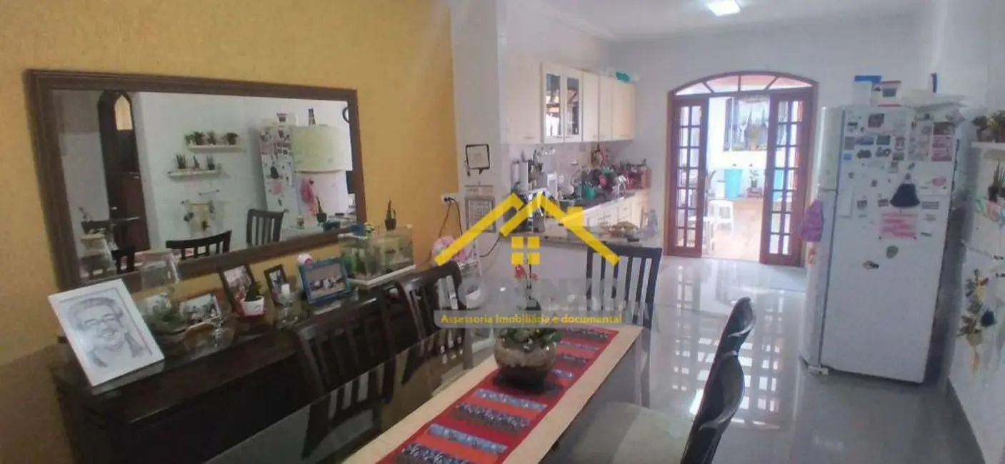 Foto 1 de Casa com 3 quartos à venda, 300m2 em Santa Maria, Santo Andre - SP