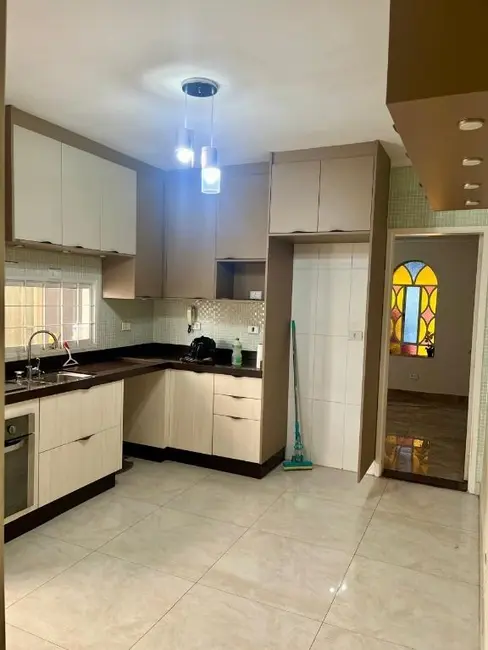 Foto 9 de Casa com 2 quartos à venda, 125m2 em Vila Scarpelli, Santo Andre - SP