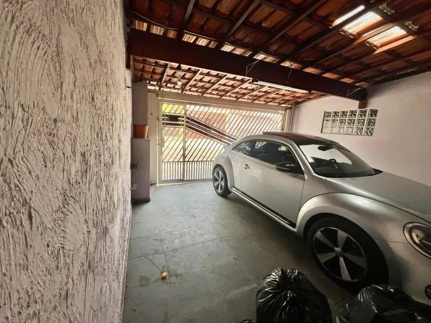 Foto 3 de Casa com 2 quartos à venda, 125m2 em Vila Scarpelli, Santo Andre - SP