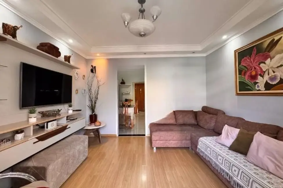 Sobrado com 3 quartos à venda, 238m2 em Vila Scarpelli, Santo Andre - SP - imagem 5 Foto 5 de Sobrado com 3 quartos à venda, 238m2 em Vila Scarpelli, Santo Andre - SP