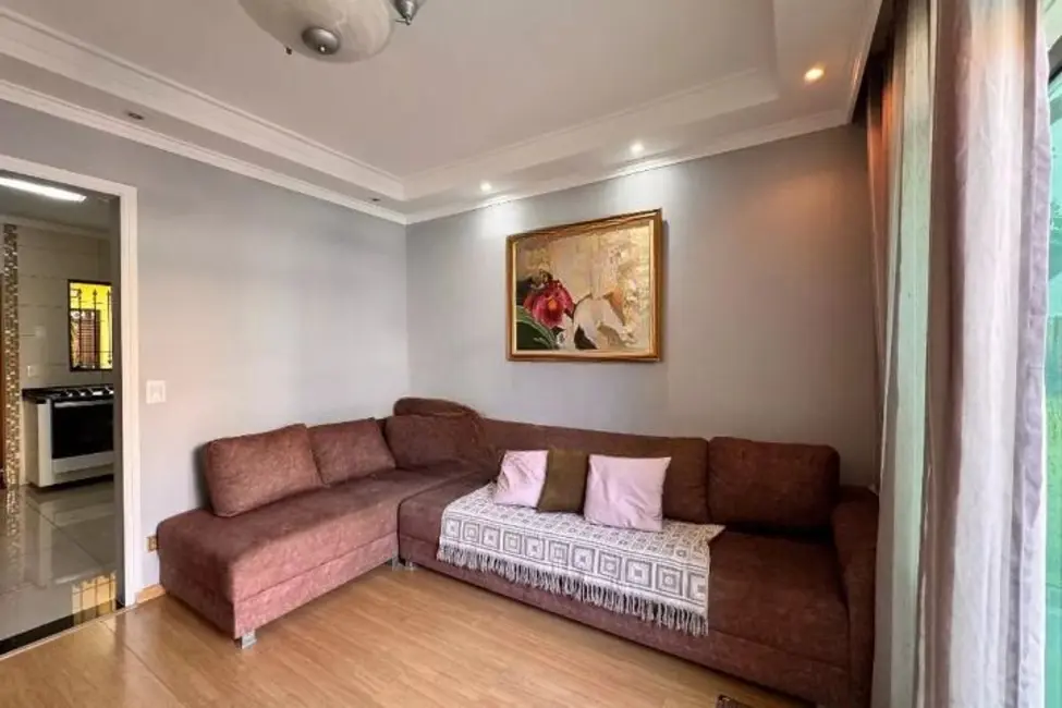 Sobrado com 3 quartos à venda, 238m2 em Vila Scarpelli, Santo Andre - SP - imagem 4 Foto 4 de Sobrado com 3 quartos à venda, 238m2 em Vila Scarpelli, Santo Andre - SP