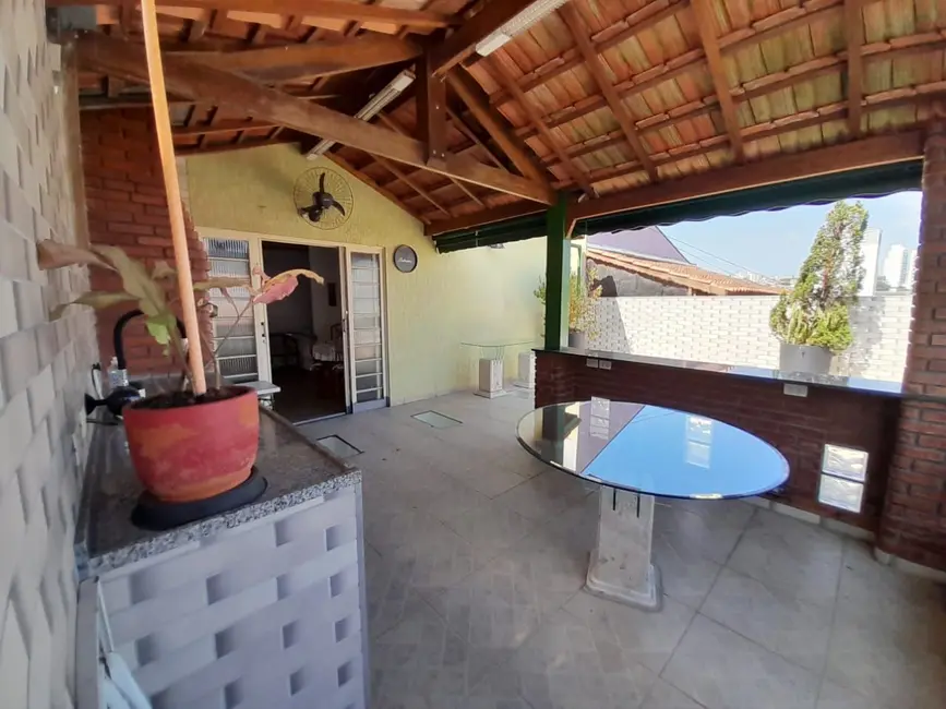 Foto 3 de Sobrado com 3 quartos à venda, 180m2 em Baeta Neves, Sao Bernardo Do Campo - SP