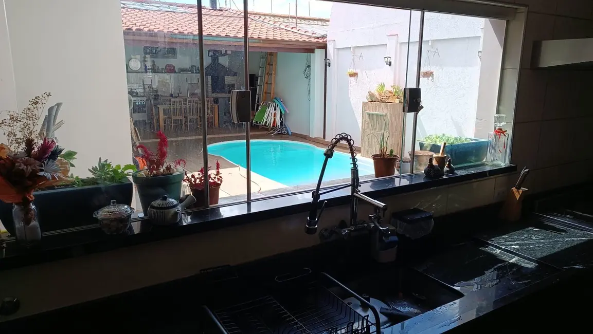 Foto 2 de Sobrado com 3 quartos à venda, 285m2 em Jardim Americano, Sorocaba - SP