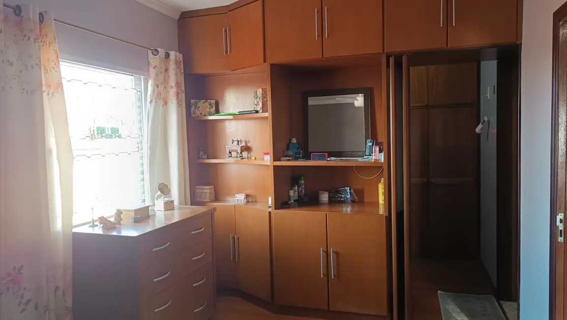 Foto 8 de Sobrado com 3 quartos à venda, 285m2 em Jardim Americano, Sorocaba - SP