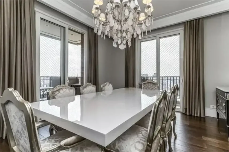 Apartamento com 3 quartos à venda e para alugar, 405m2 em Jardim Europa, São Paulo - SP - imagem 6 Foto 6 de Apartamento com 3 quartos à venda e para alugar, 405m2 em Jardim Europa, São Paulo - SP