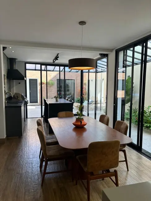 Foto 7 de Sobrado com 3 quartos à venda, 300m2 em Dos Casa, Sao Bernardo Do Campo - SP