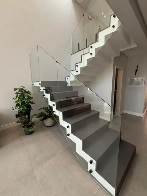 Foto 9 de Sobrado com 3 quartos à venda, 300m2 em Dos Casa, Sao Bernardo Do Campo - SP