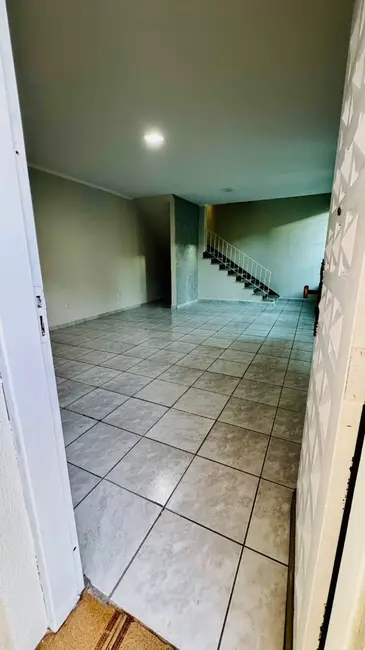 Sobrado com 2 quartos à venda, 166m2 em Bangú, Santo Andre - SP - imagem 5 Foto 5 de Sobrado com 2 quartos à venda, 166m2 em Bangú, Santo Andre - SP