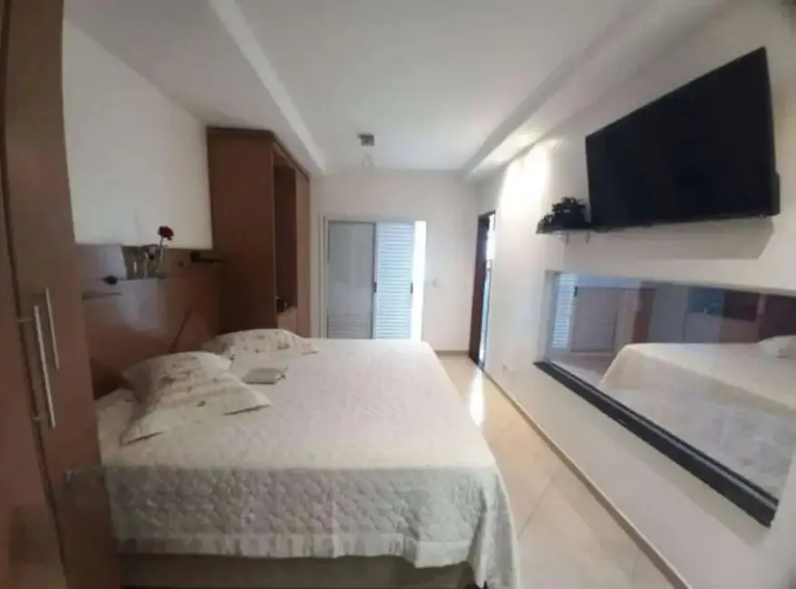 Sobrado com 3 quartos à venda, 125m2 em Jardim das Maravilhas, Santo Andre - SP - imagem 7 Foto 7 de Sobrado com 3 quartos à venda, 125m2 em Jardim das Maravilhas, Santo Andre - SP