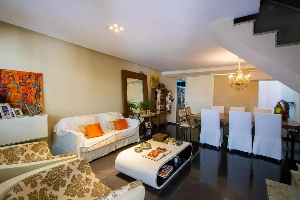 Foto 1 de Sobrado com 3 quartos à venda, 69m2 em Vila Scarpelli, Santo Andre - SP