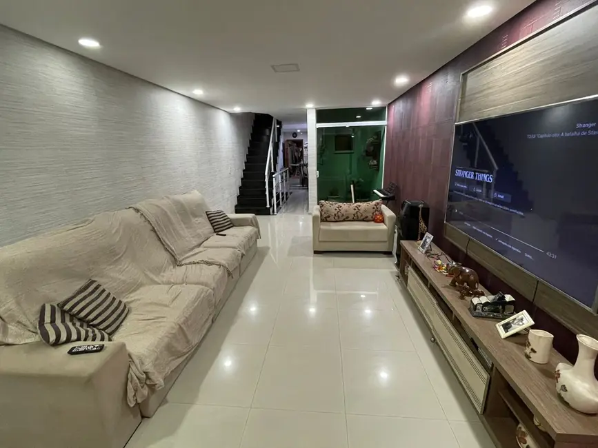 Sobrado com 3 quartos à venda, 250m2 em Vila Assunção, Santo Andre - SP - imagem 5 Foto 5 de Sobrado com 3 quartos à venda, 250m2 em Vila Assunção, Santo Andre - SP